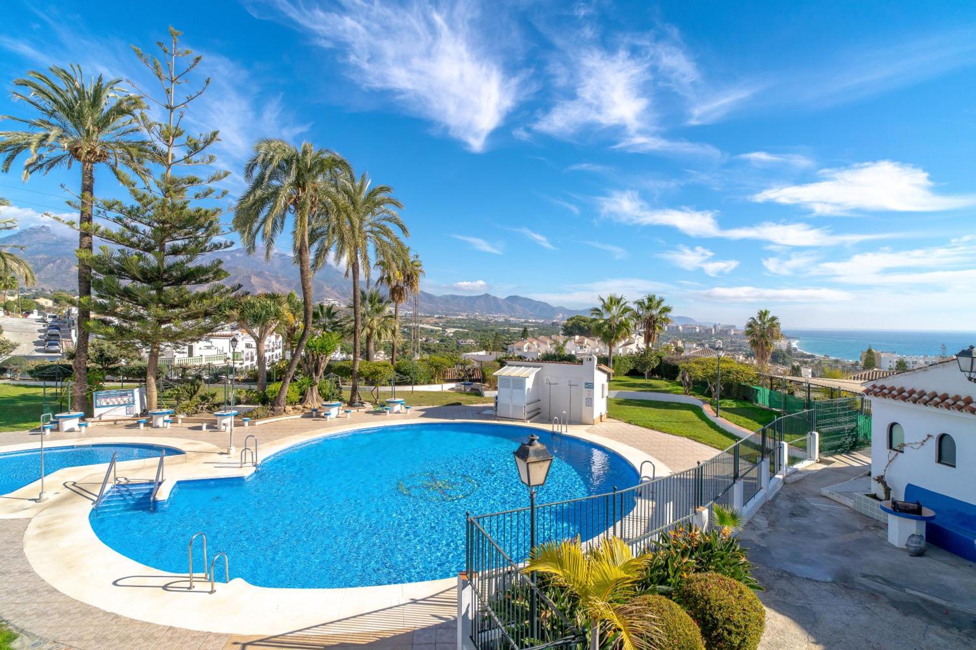 Villa Caritas Punta Lara Casasol Nerja Eksteriør billede